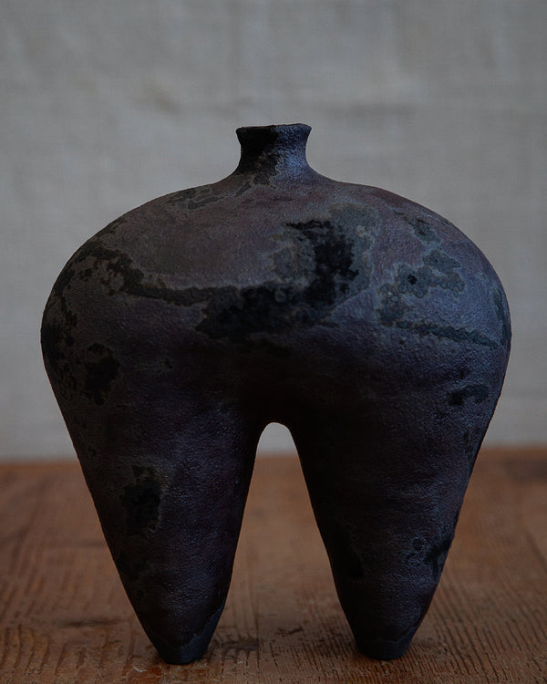 Hairpin vessel, in black stoneware with black velvet smoke finish, No.1