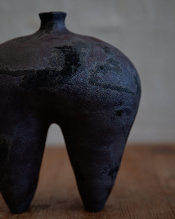 Hairpin vessel, in black stoneware with black velvet smoke finish, No.1